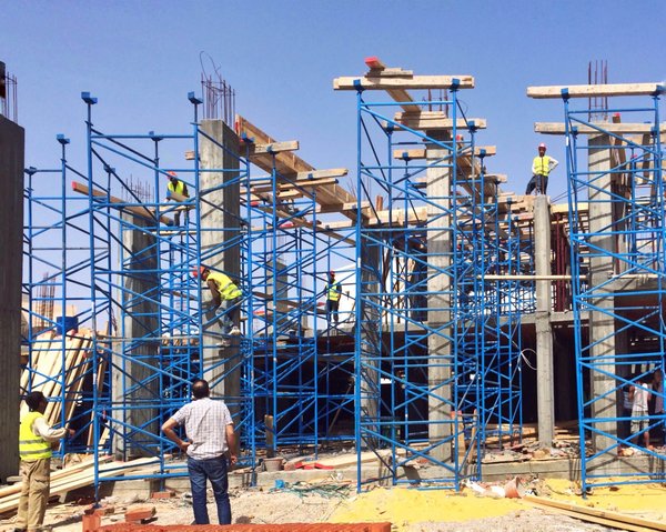 Comment Installer et Sécuriser les Grilles de Chantier Efficacement ?