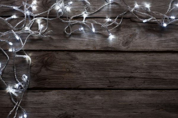 Améliorer l'ambiance chez soi : guide pour choisir la guirlande idéale